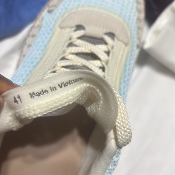 Chloe Nama sneakers. Horizon blue. NWT - Picture 11 of 11